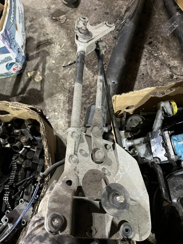 Трапеция стеклоочистителя 288408H900 NISSAN
