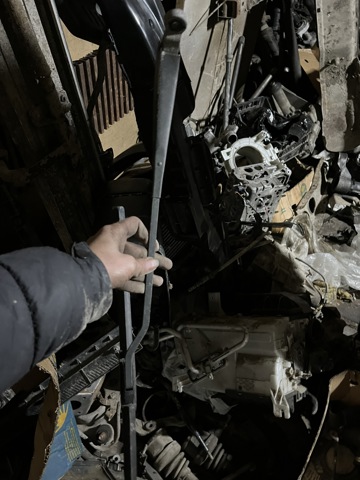 28881VJ400 NISSAN Поводок стеклоочистителя купить в Ужгород
