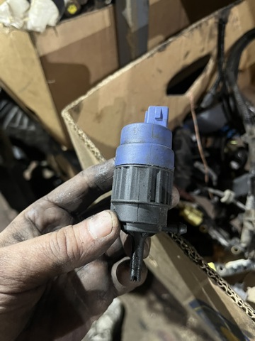 Моторчик омывателя переднего стекла 28920EB300 NISSAN