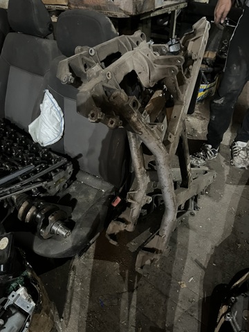 Подрамник передней подвески BMW 5