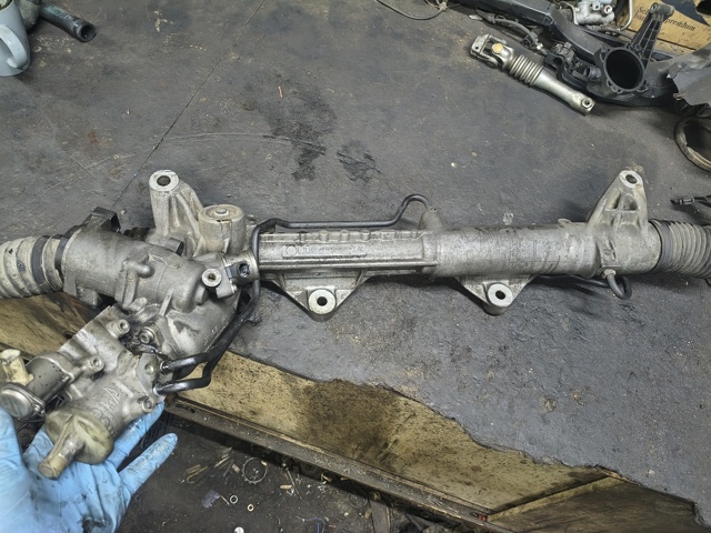 BMW 32102472856 Рулевая рейка в наличии Ровно