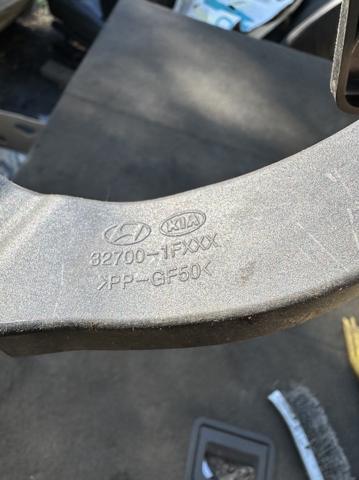 HYUNDAI 327001FXXX в наличии Черновцы