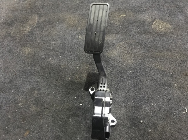 Педаль акселератора 36010AG140 SUBARU