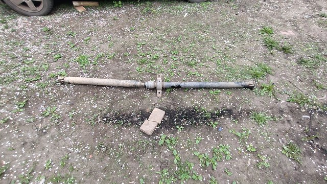 Вал карданный задний 370008H510 NISSAN
