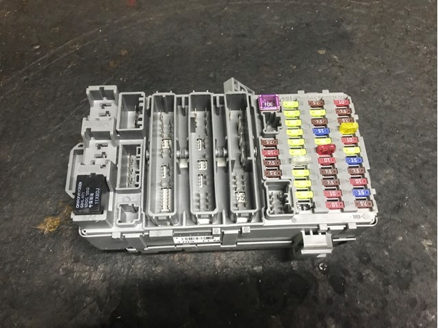 Блок реле 38200SWAE21 HONDA