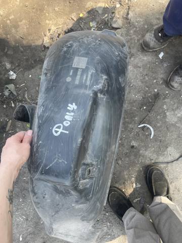 Подкрылок заднего крыла, правый 3B0810972C VAG