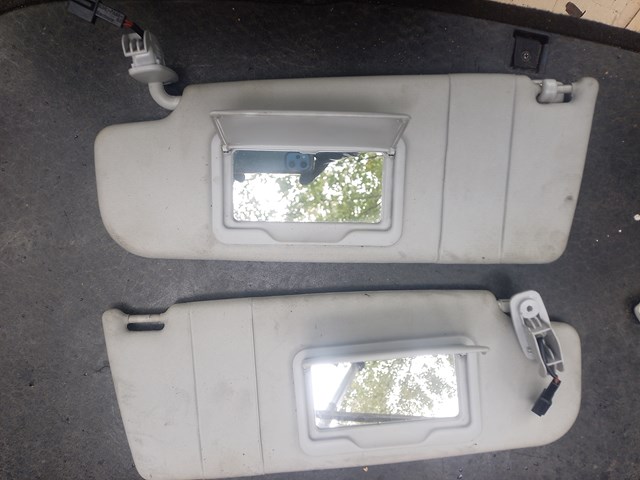 Козырек противосолнечный 3B0857552AK2G5 VAG