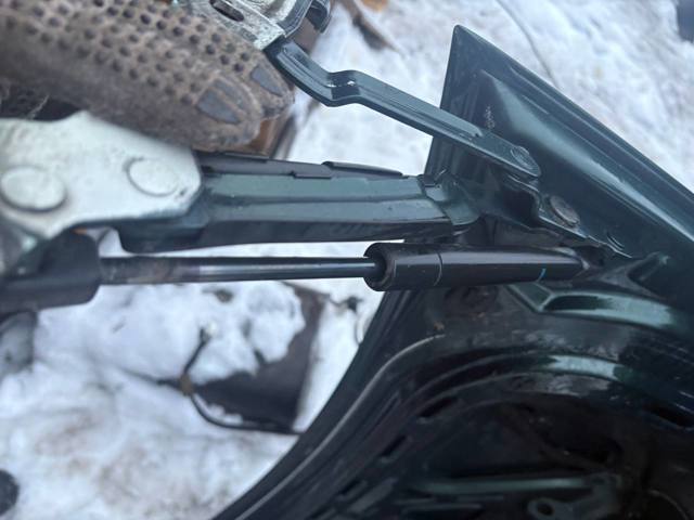 Крепление крышки багажника 3B5827301B VAG