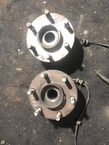 NISSAN 40202EA300 Передняя ступица в наличии Хмельницкий