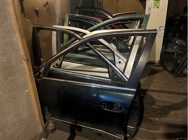 41528266722 BMW Дверь задняя правая купить в Львов