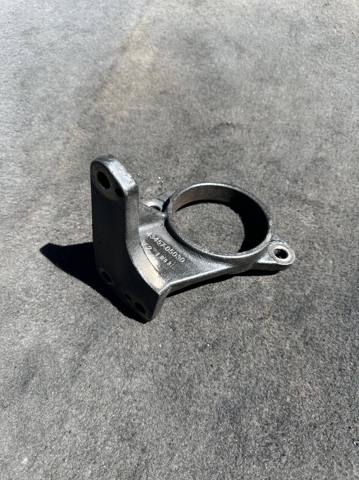 Опора подвесного подшипника передней полуоси 4345705030 TOYOTA