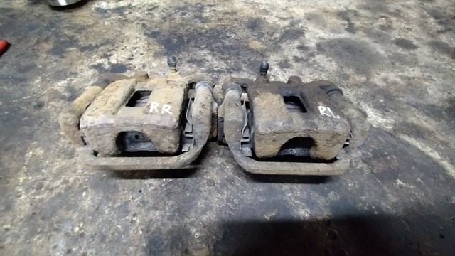 440018H300 NISSAN Суппорт задний правый купить в Николаев