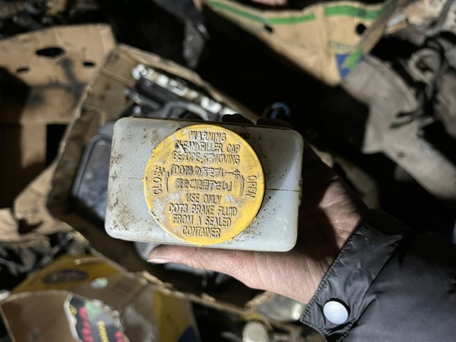 Бачок тормозной жидкости 4609160U04 NISSAN