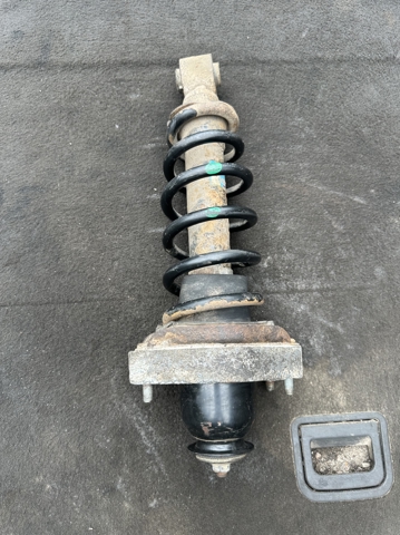 Пружина задняя 4823105310 TOYOTA