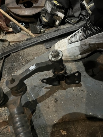 Поворотный рычаг 485300F000 NISSAN