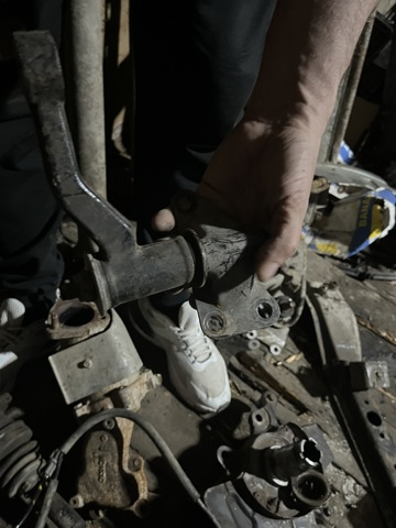 Рычаг маятниковый 485303S525 NISSAN