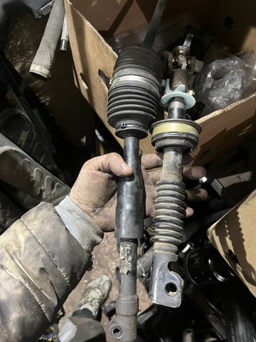 Вал рулевой колонки, нижний 48822EB300 NISSAN