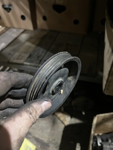 Шкив насоса ГУР 49132AD100 NISSAN