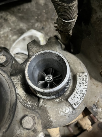 Турбокомпрессор 4913502652 MITSUBISHI