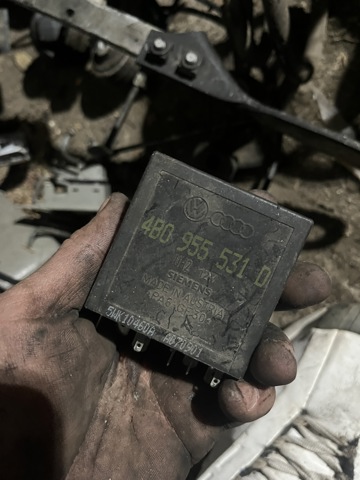 Реле цикличности дворников 4B0955531D VAG