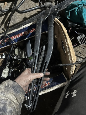 Поводок дворника Ауди А6 C5