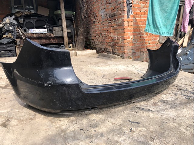 Задний бампер 4B9807303D VAG