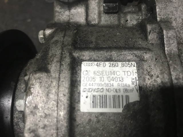 Компрессор кондиционера 4F0260805N VAG