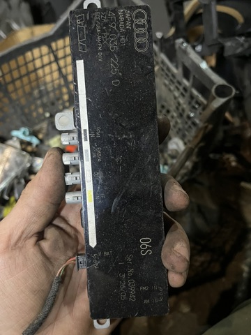 Усилитель сигнала антенны 4F9035225D VAG