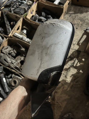 Левое боковое зеркало 51168203739 BMW