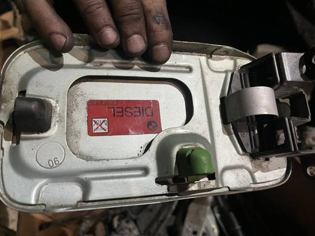 51178204412 BMW Лючок бензобака (топливного бака) купить в Винница