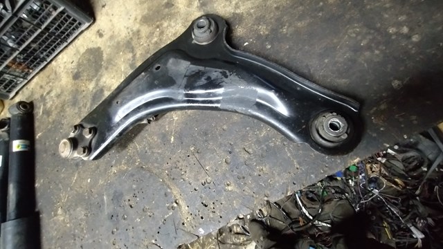 545002029R RENAULT Нижний рычаг купить в Харьков