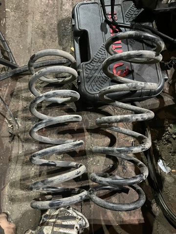 Пружина подвески 55020EB31A NISSAN