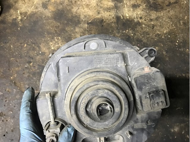 CHRYSLER 55155817AD Левая фара в наличии Черновцы