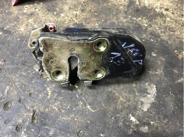 Замок передней пассажирской двери 55177042AJ CHRYSLER