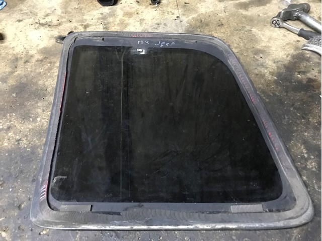 CHRYSLER 55360054AC Стекло кузова (багажного отсека) правое в наличии Запорожье