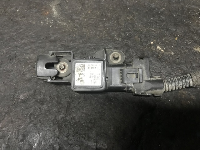 Датчик наддува 55563375 GM