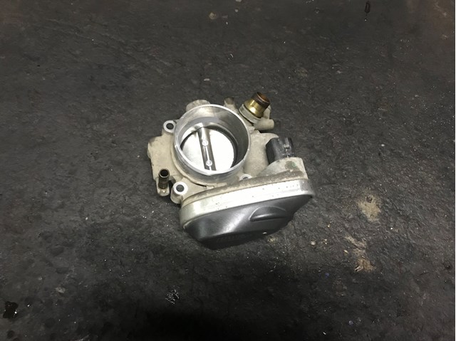 Дроссельная заслонка 5825259 OPEL