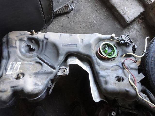 Бак топливный 5Q0201055CA VAG
