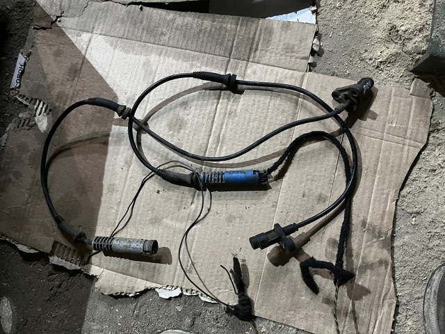 Датчик ABS задний 611269087059 BMW