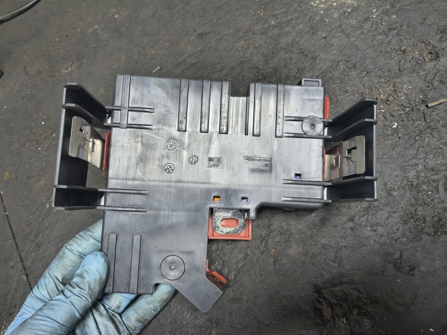 61149177773 BMW Блок предохранителей купить в Ужгород