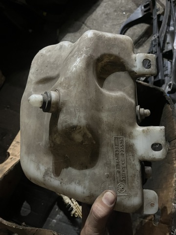Бачок стеклоомывателя 61678361439 BMW