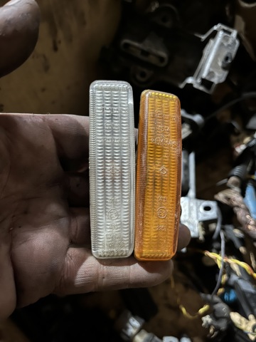 Повторитель поворота на крыле Бмв 5