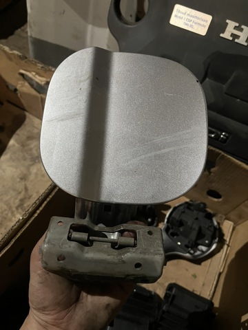 Лючок топливного бака 63910SWAA00ZZ HONDA