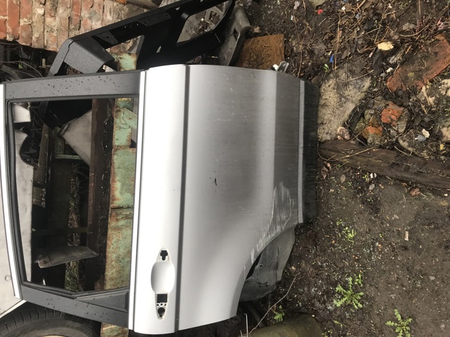 Задняя правая дверь 67510SWAA00ZZ HONDA