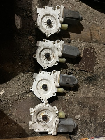Привод электростеклоподъемника передний 67628360511 BMW