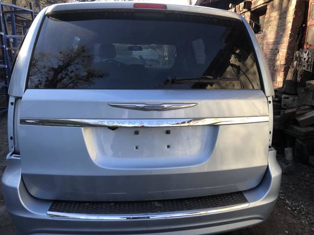 Задний бампер 68125726AA CHRYSLER
