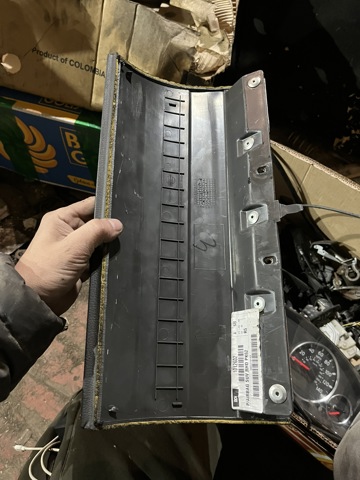 68210EB421 NISSAN купить в Ирпень
