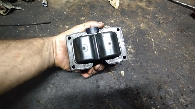 6823318 FORD Катушка зажигания купить в Николаев