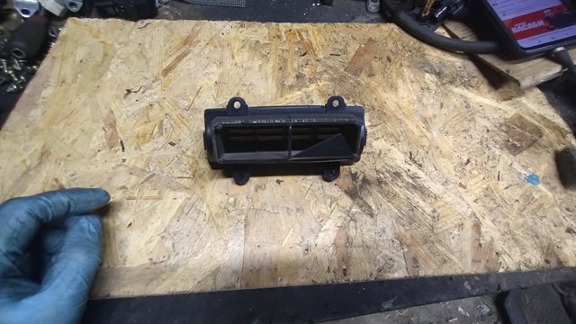 NISSAN 68755EQ400 в наличии Запорожье