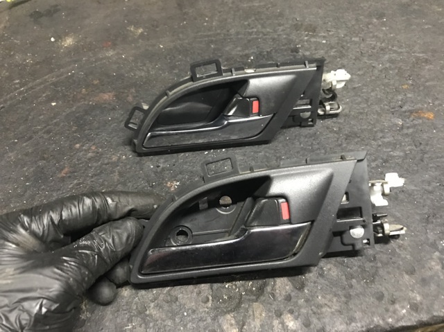 Ручка передней двери внутренняя, левая 72160SWAA02ZA HONDA